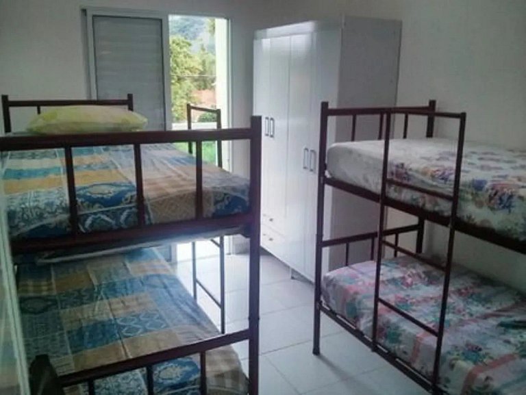 Apartamento de 2 Quartos em Maresias com Ar Condicionado e P