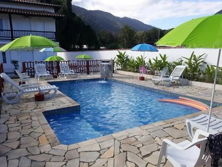 Apartamento de 2 Quartos em Maresias com Ar Condicionado e P