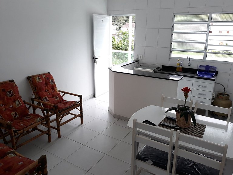 Apartamento de 2 Quartos em Maresias com Ar Condicionado e P