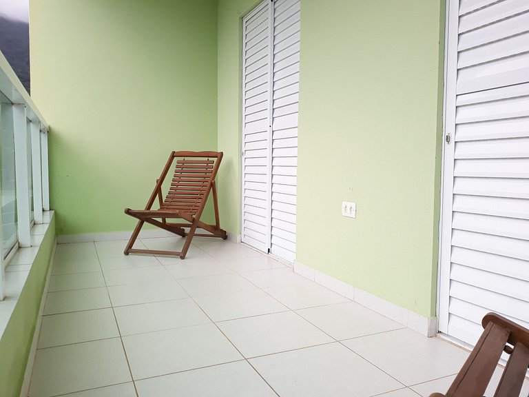 Apartamento de 2 Quartos em Maresias com Ar Condicionado e P